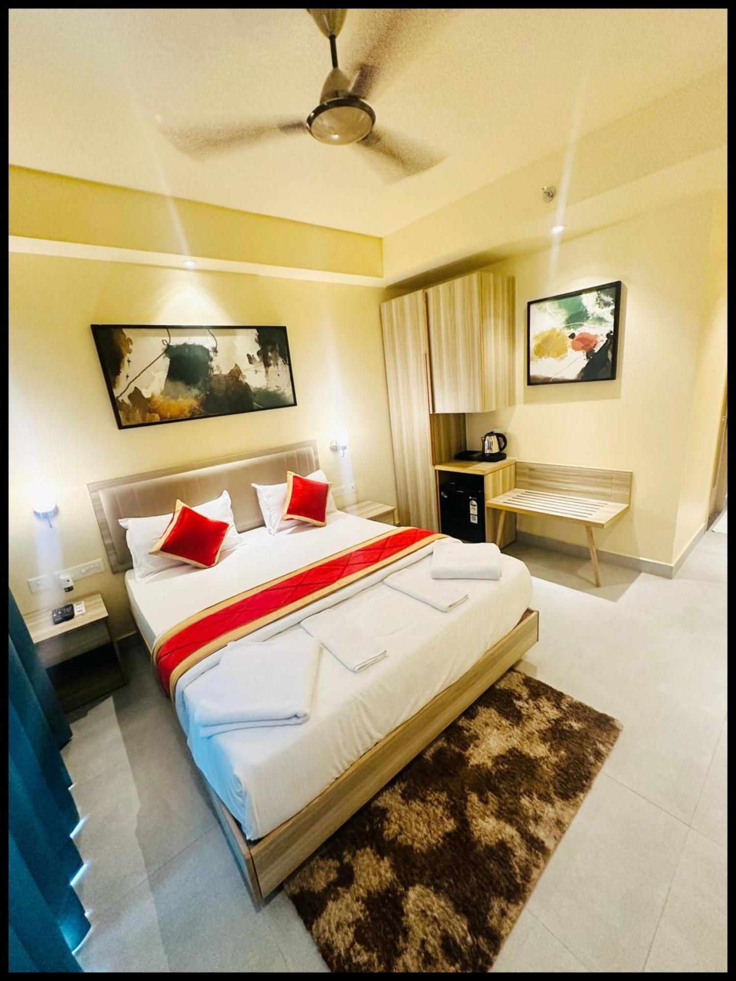 Turtle A Boutique ! -near-golden-sea-beach-and Temple-with-lift-wifi-restaurant-parking Facilities-newly Decorated Room-with-prime-location - Seller In Puri